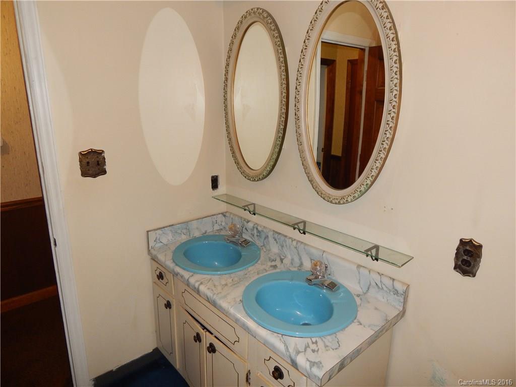 936 Helms Road Charlotte, NC 28214 - Photo 14 of 18 Gallery Image 14