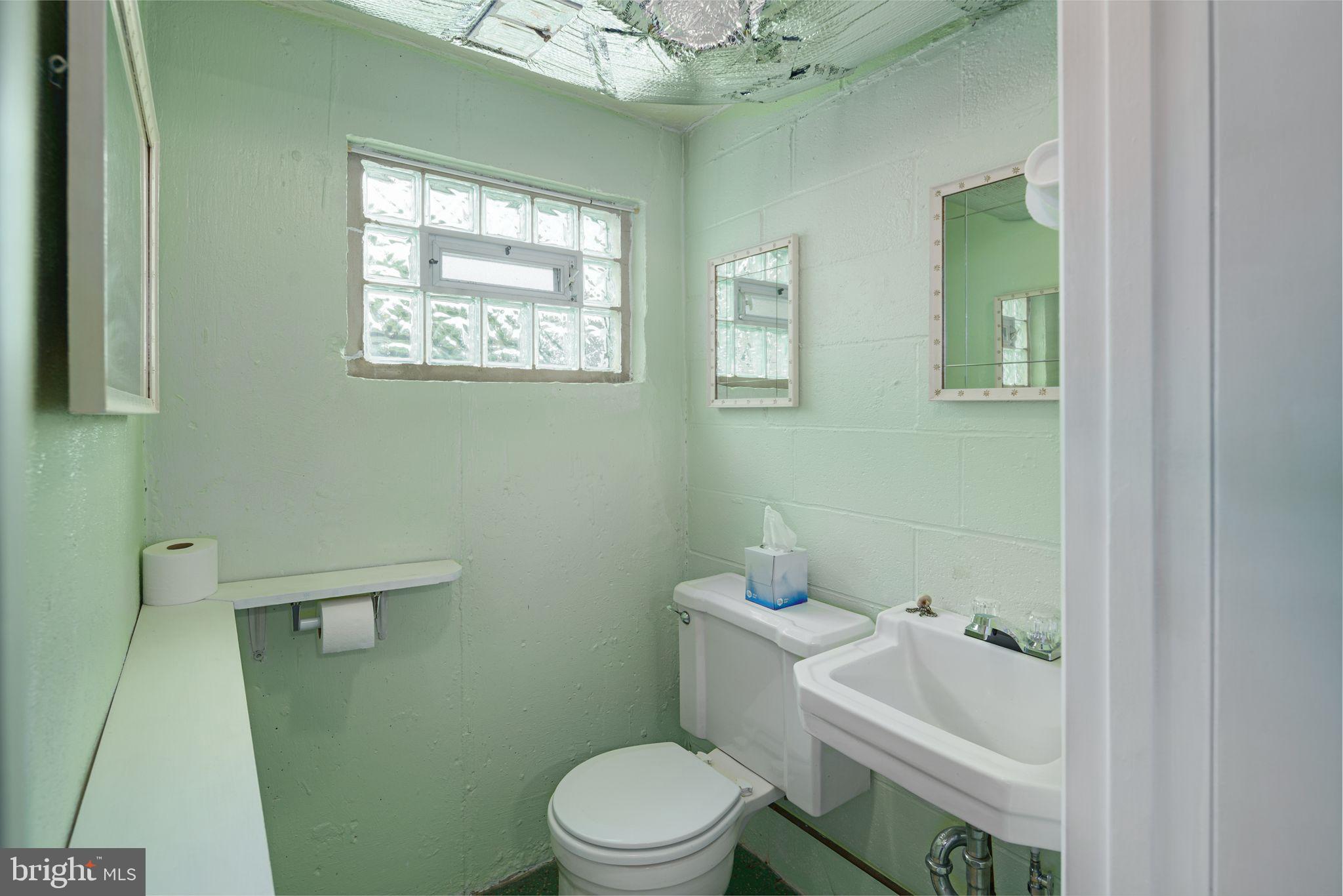 8900 Blue Grass Road Philadelphia, PA 19152 - Photo 28 of 31 Basement- Half Bath