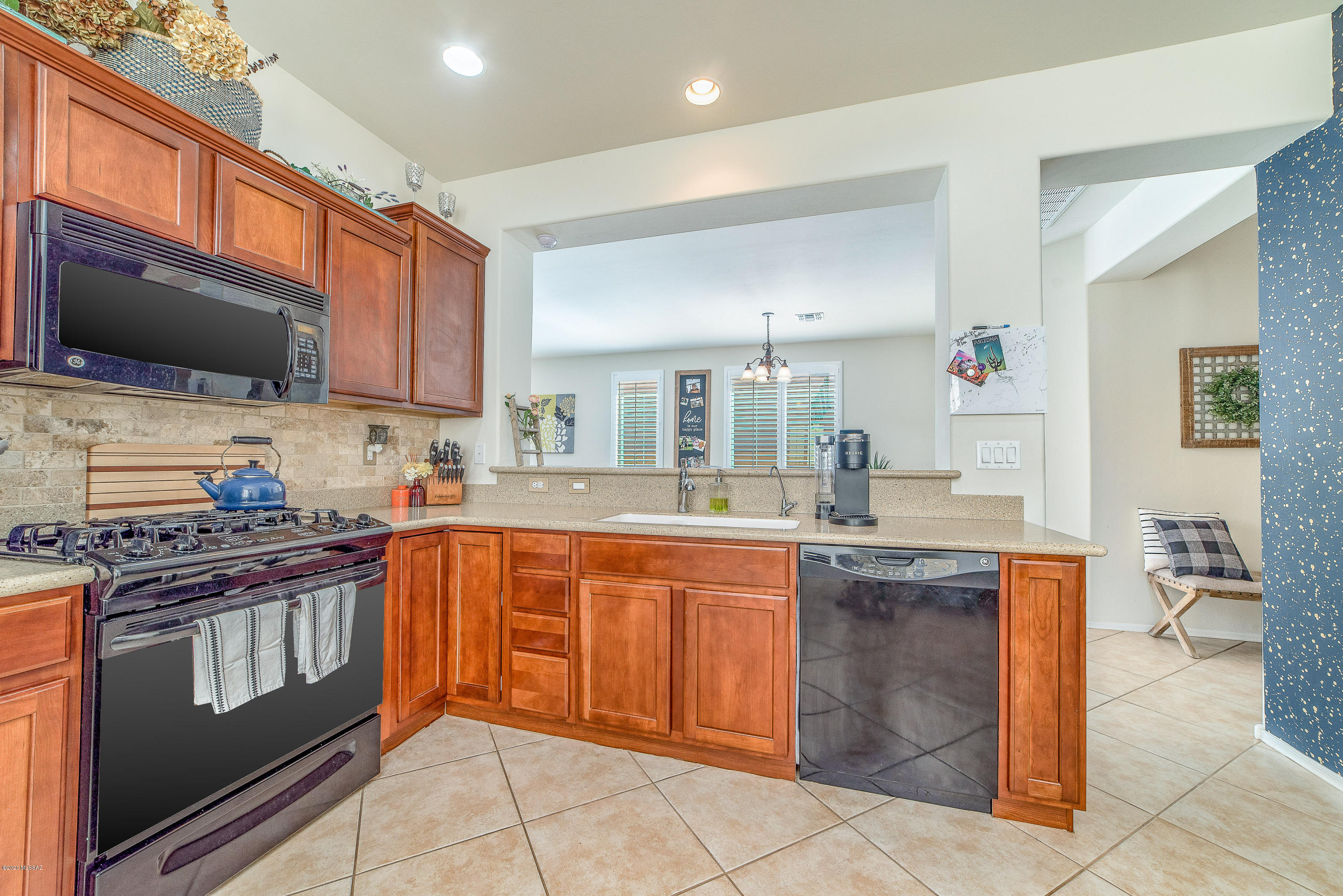 6033 South Raven Rock Road Tucson, AZ 85747 - Photo 19 of 38
