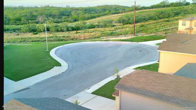 a view of a yard with a park