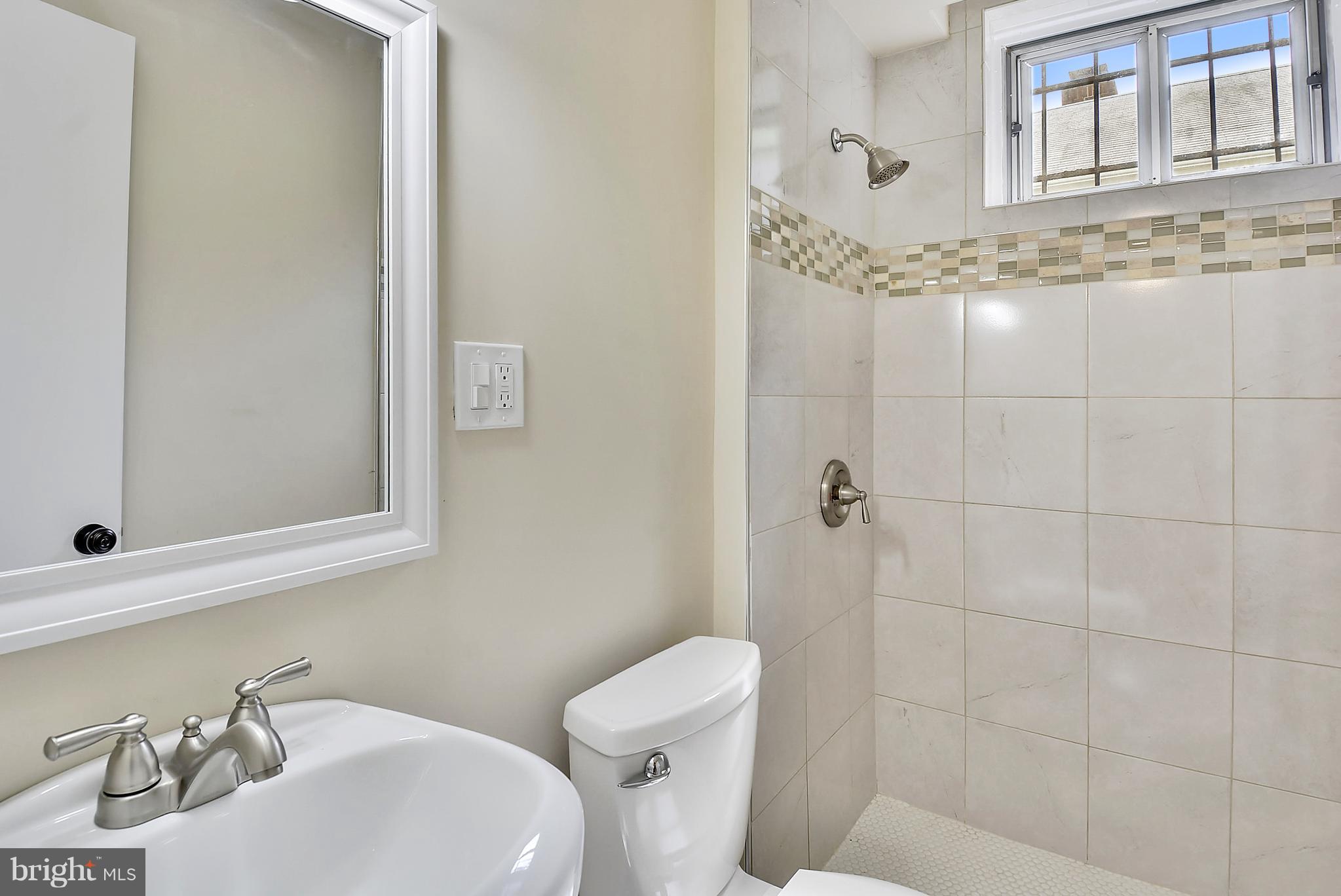 1502 Sanford Road Silver Spring, MD 20902 - Photo 18 of 30 Bath