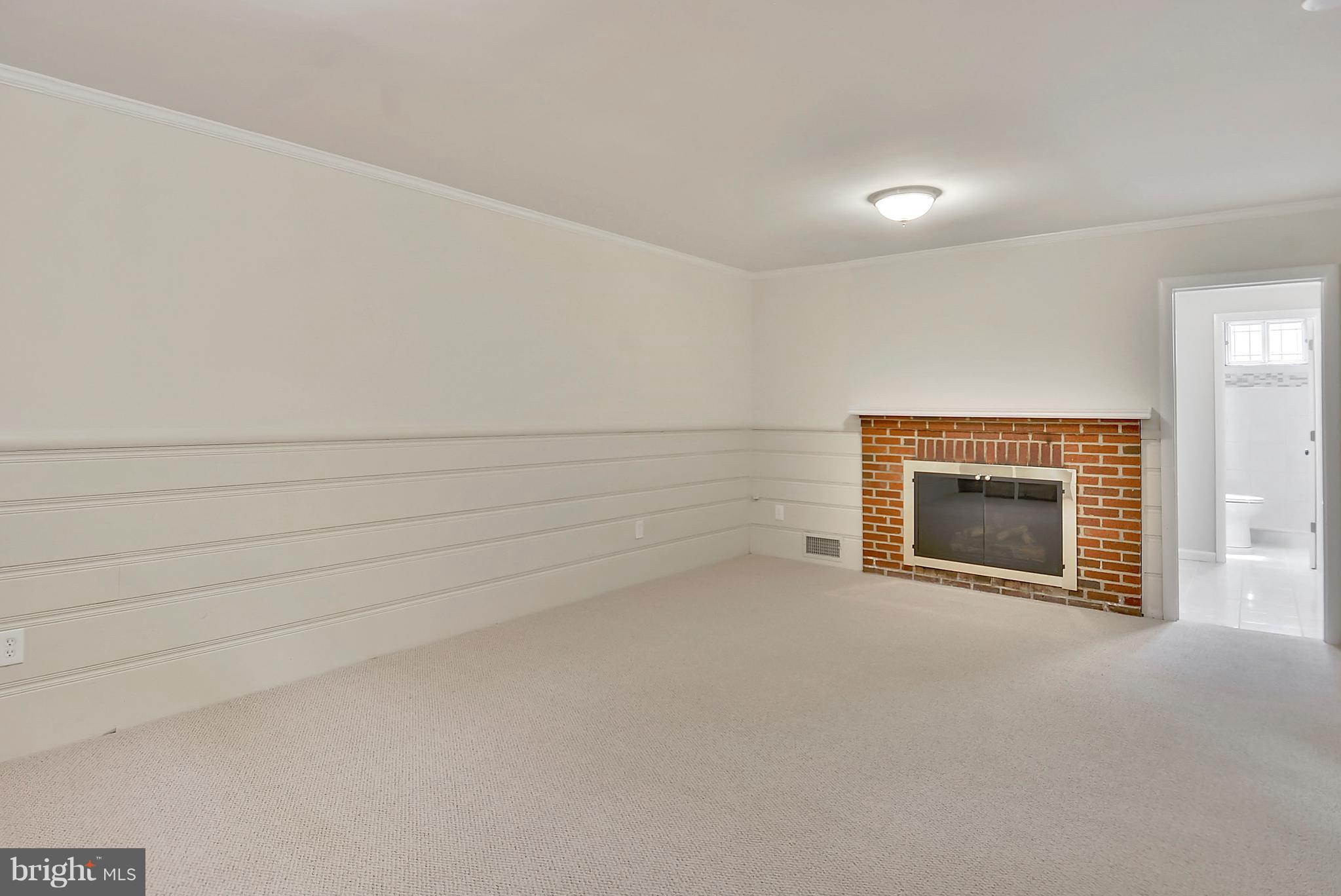 1502 Sanford Road Silver Spring, MD 20902 - Photo 20 of 30 Family Room
