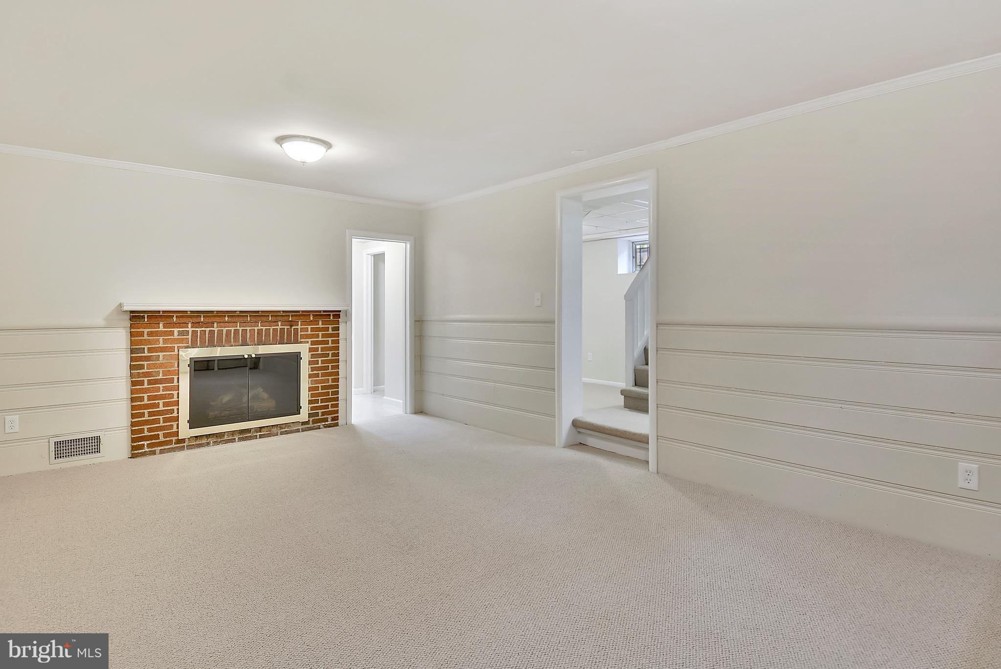 1502 Sanford Road Silver Spring, MD 20902 - Photo 21 of 30 Family Room