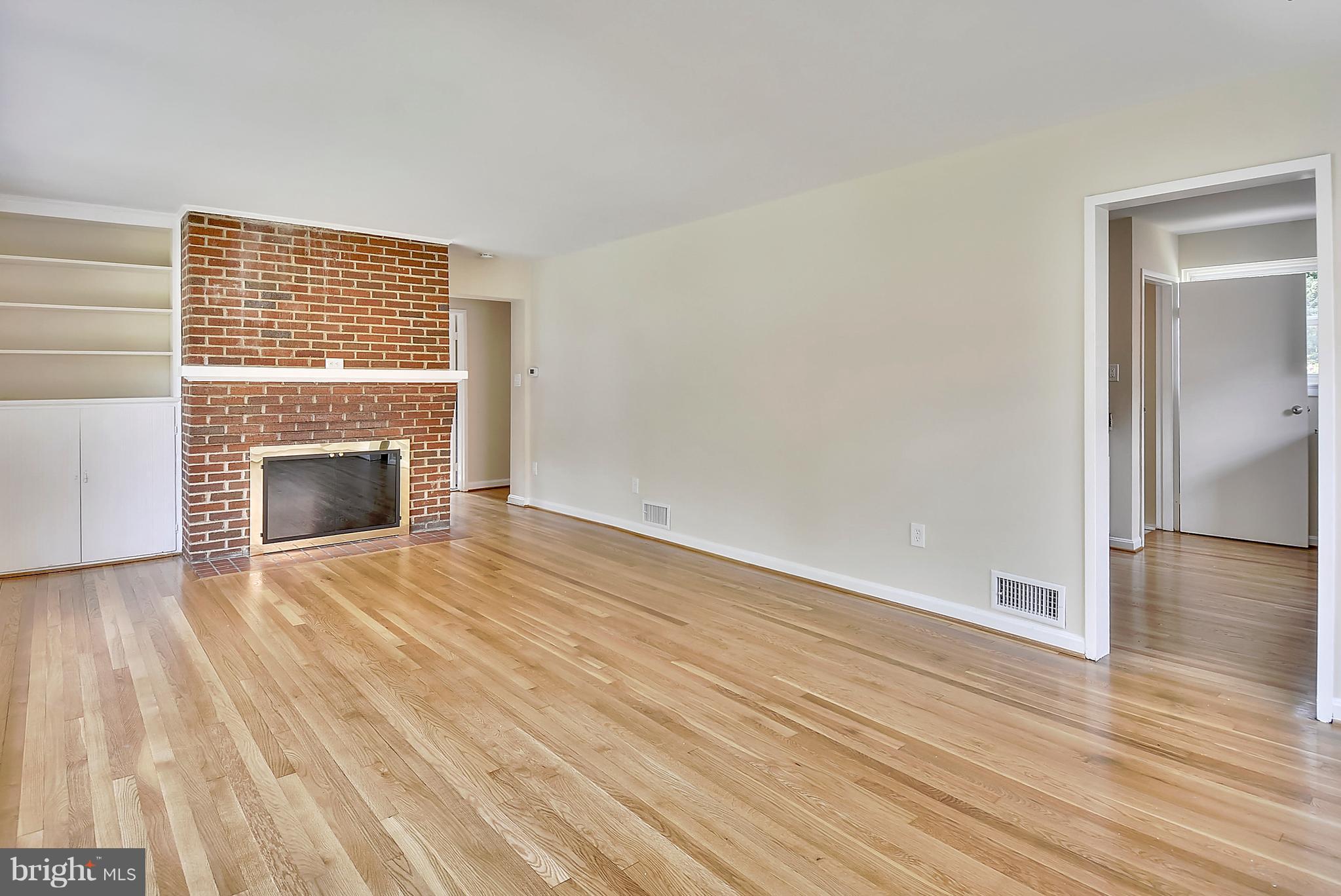1502 Sanford Road Silver Spring, MD 20902 - Photo 9 of 30 Living Room