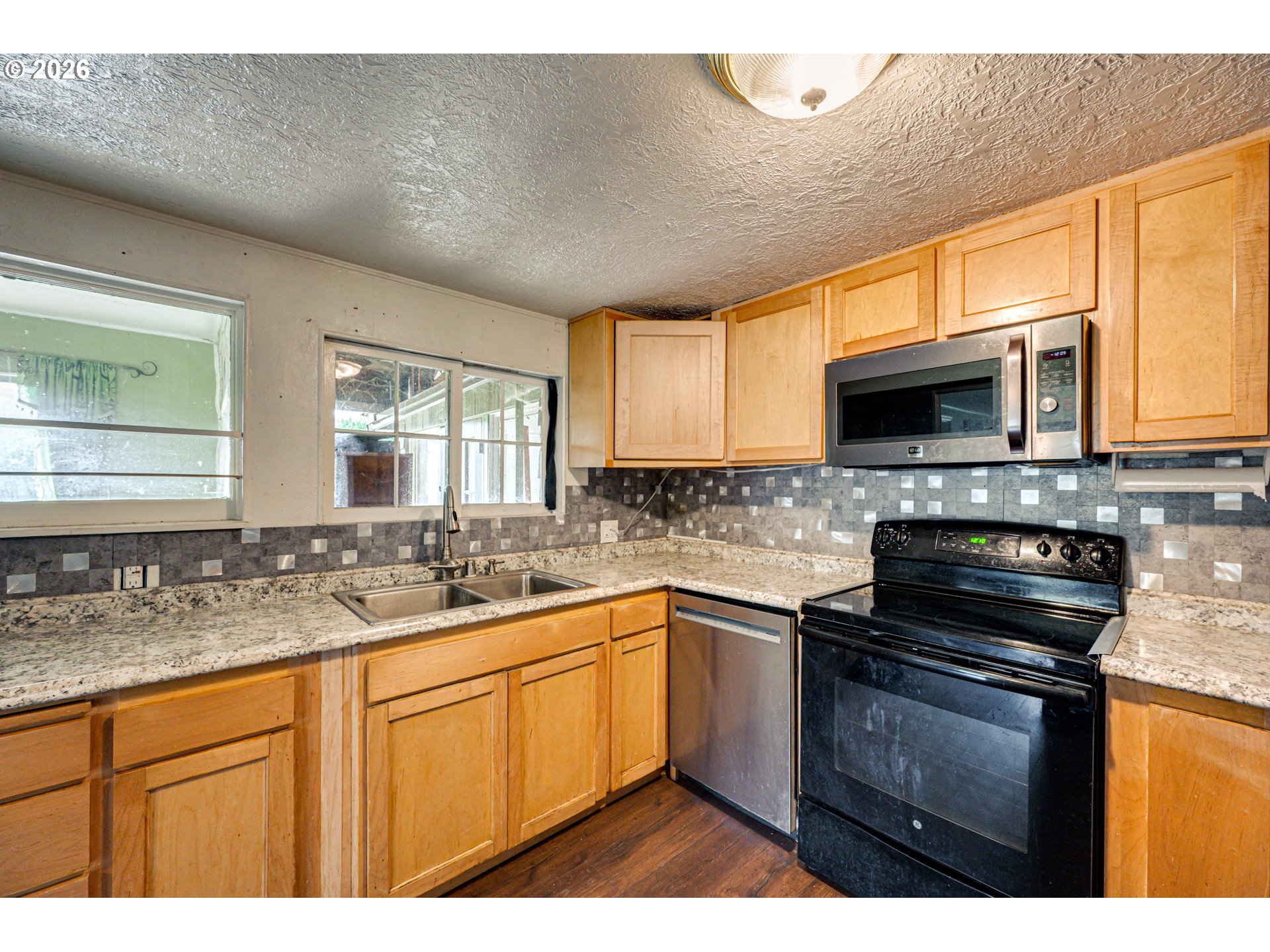 1065 9th Street Washougal, WA 98671 - Photo 5 of 31