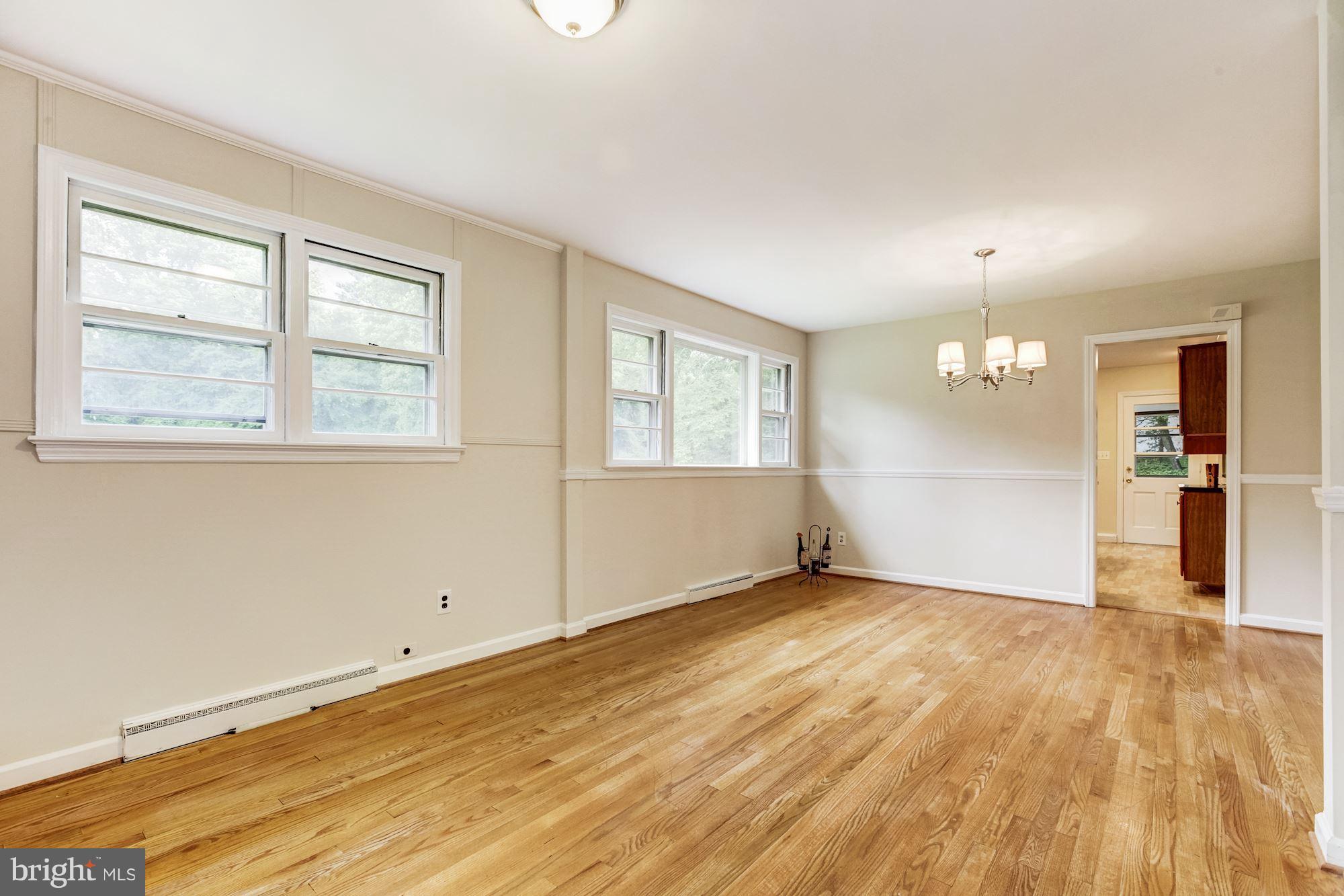 11815 Gordon Road Silver Spring, MD 20904 - Photo 6 of 30 Dining Room