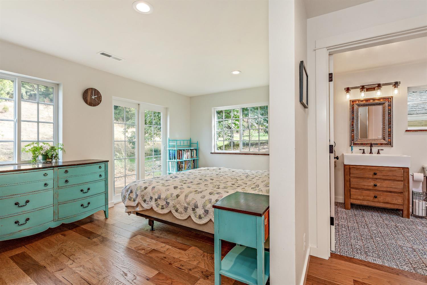 7165 Rapp Lane Talent, OR 97540 - Photo 13 of 33 Additional Photo