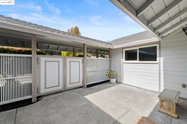 a view of a house with a garage