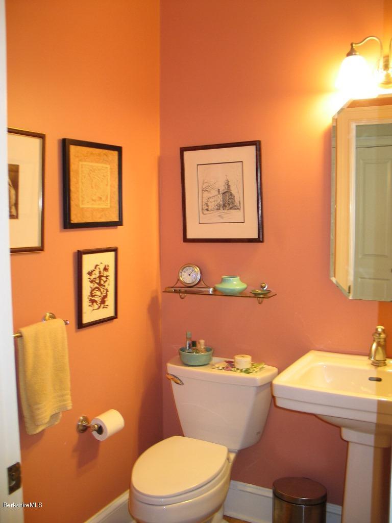 121 Ide Road Williamstown, MA 01267 - Photo 14 of 31 Powder room