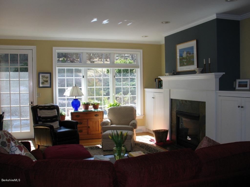 121 Ide Road Williamstown, MA 01267 - Photo 7 of 31 Living room