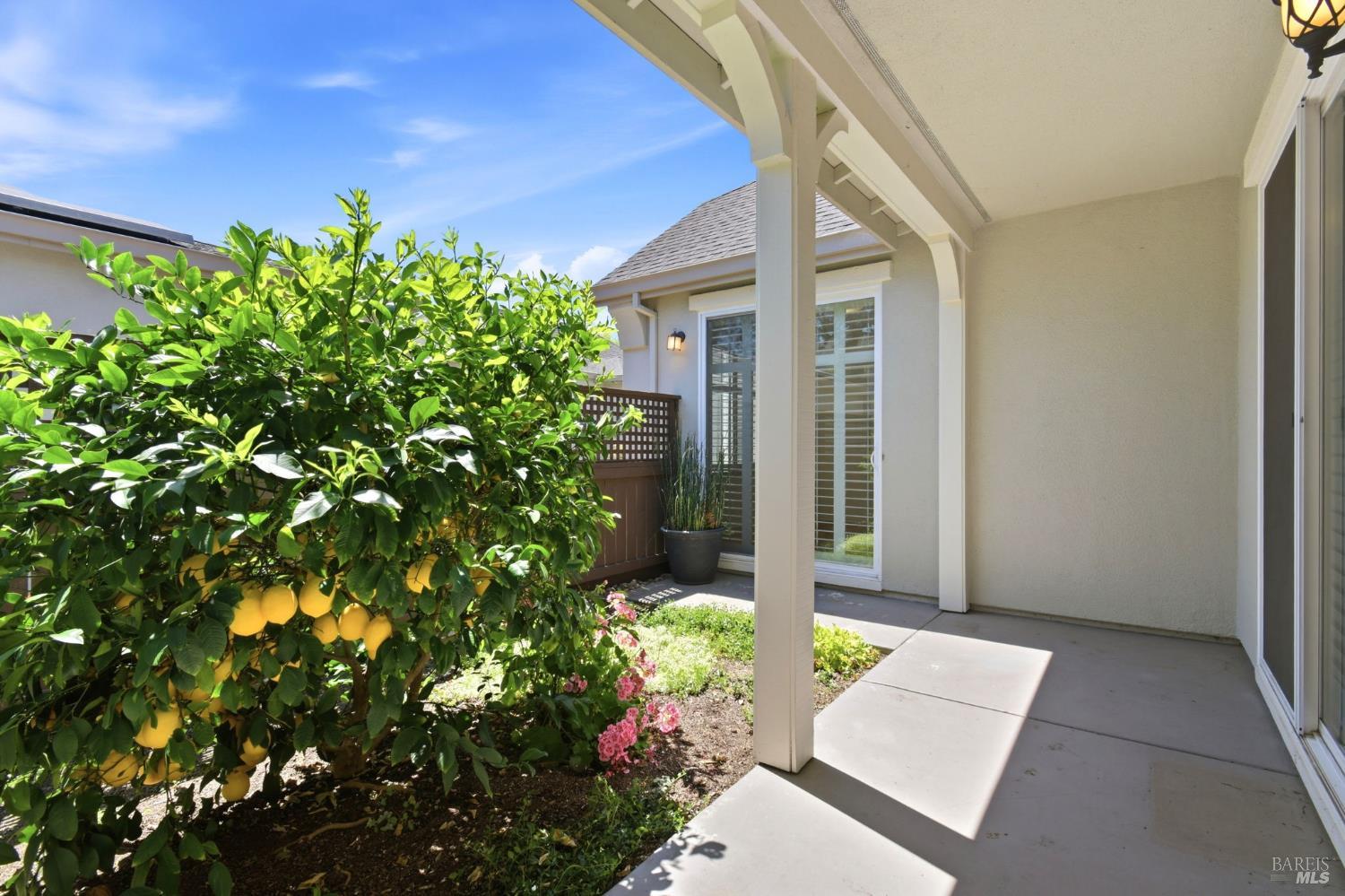 9353 Oak Trail Circle Santa Rosa, CA 95409 - Photo 17 of 20