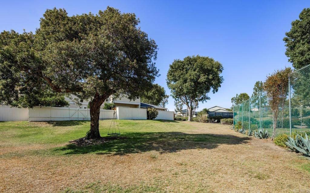 155 Village Green Road Encinitas, CA 92024 - Photo 25 of 25 Community Area