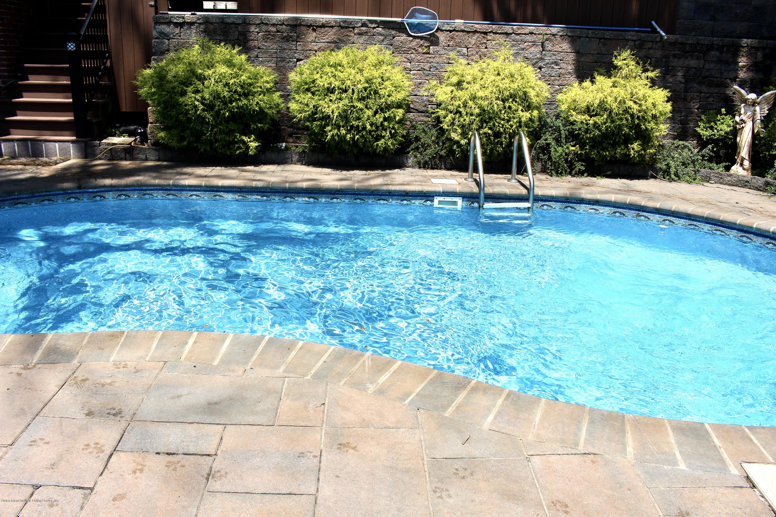 350 Douglas Road Staten Island, NY 10304 - Photo 16 of 121 fullsizeoutput_4575