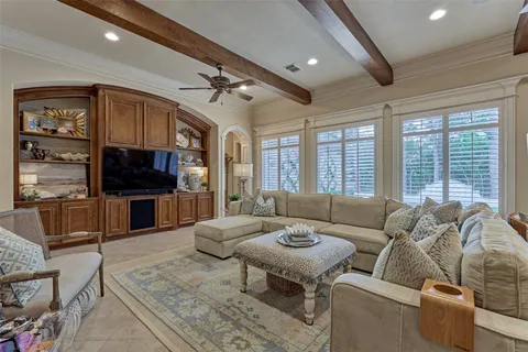 $1,795,000 | 27 South Knightsgate Circle, The Woodlands, TX 77382