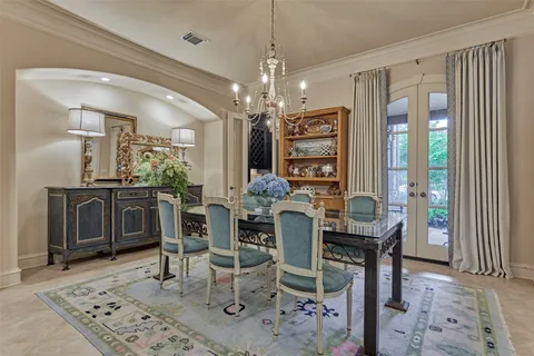 $1,795,000 | 27 South Knightsgate Circle, The Woodlands, TX 77382