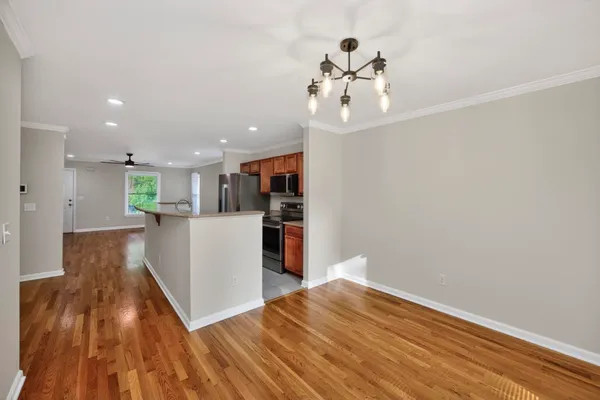$2,850 | 907 11th Avenue North, Nashville, TN 37208