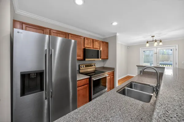 $2,850 | 907 11th Avenue North, Nashville, TN 37208