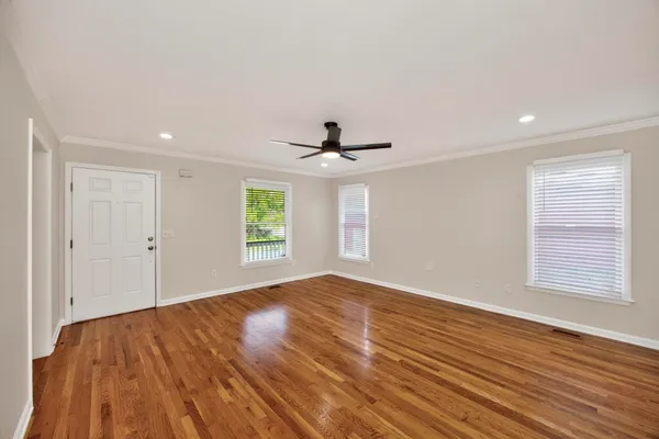$2,850 | 907 11th Avenue North, Nashville, TN 37208
