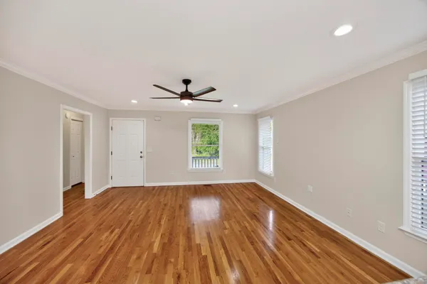$2,850 | 907 11th Avenue North, Nashville, TN 37208