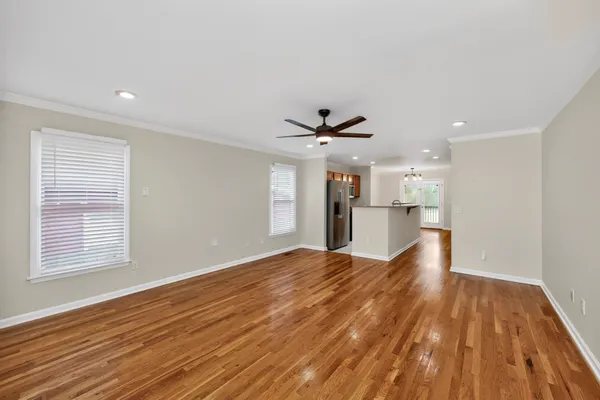 $2,850 | 907 11th Avenue North, Nashville, TN 37208