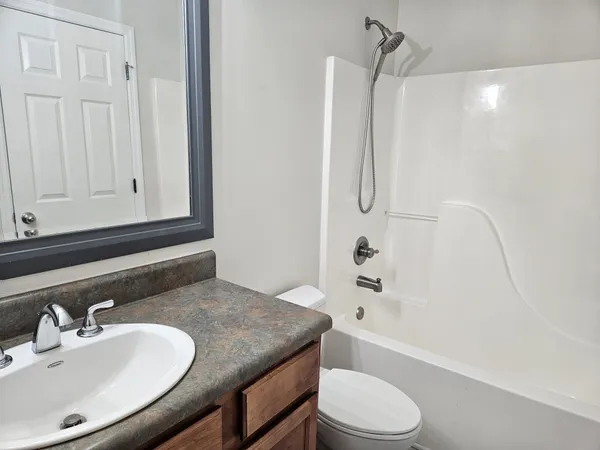 $2,900 | 907 11th Avenue North, Nashville, TN 37208