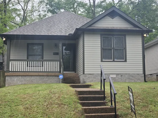 $2,900 | 907 11th Avenue North, Nashville, TN 37208