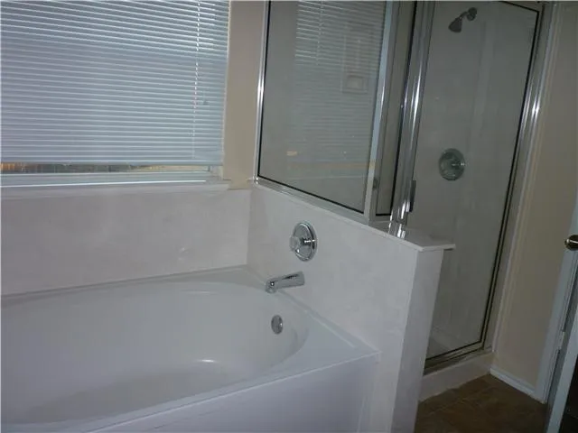 $1,825 | 103 Paddington Way, Hutto, TX 78634