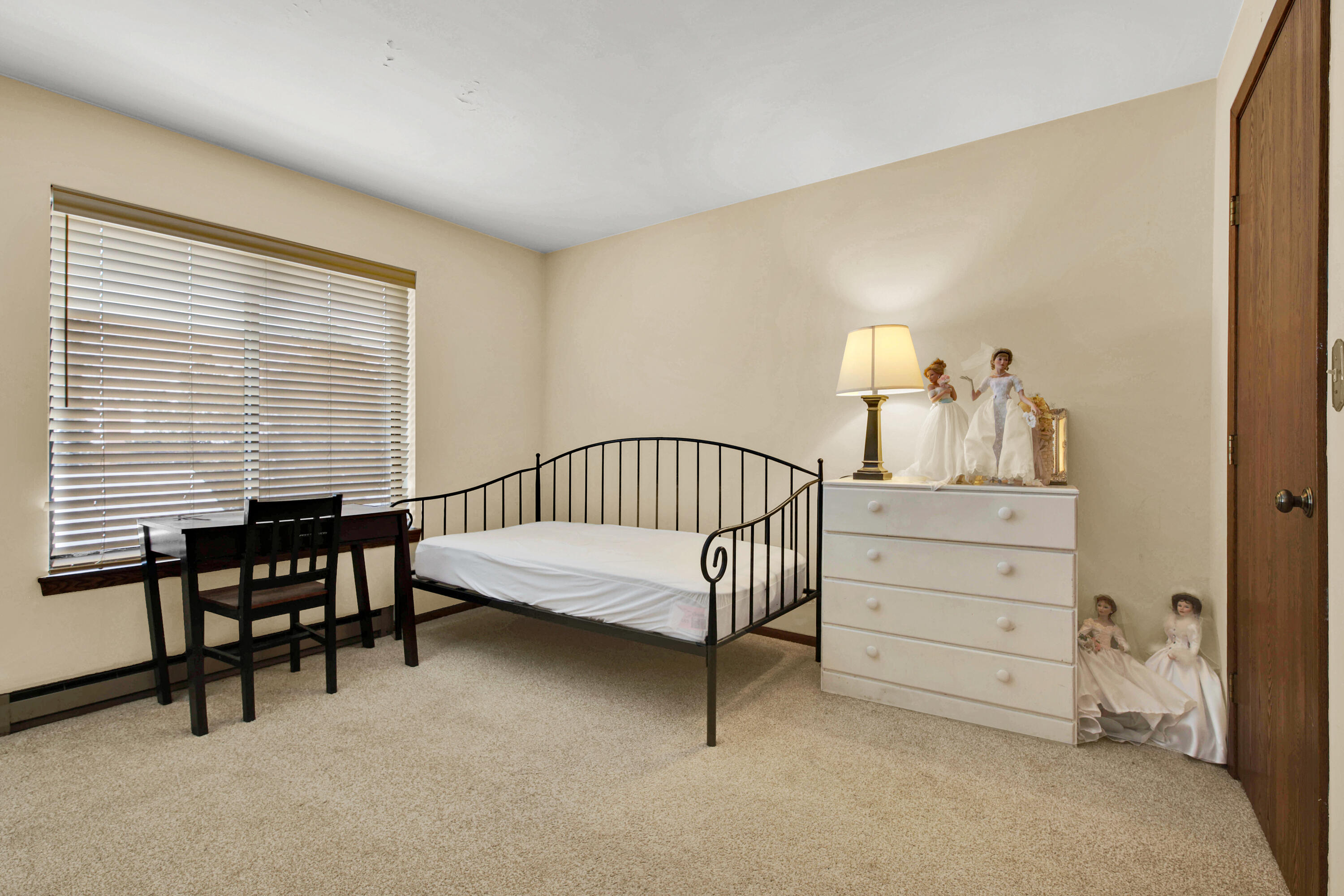 W177N9766 Riversbend Circle East Germantown, WI 53022 - Photo 15 of 25 W177N9766 Riversbend Cir E-15