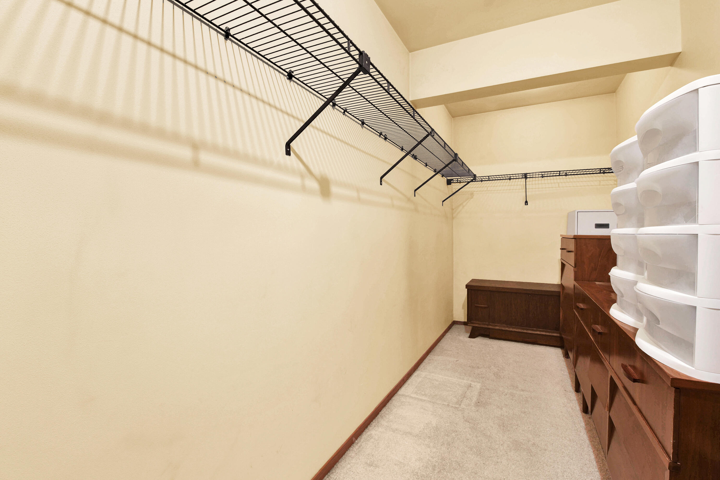 W177N9766 Riversbend Circle East Germantown, WI 53022 - Photo 18 of 25 W177N9766 Riversbend Cir E-18