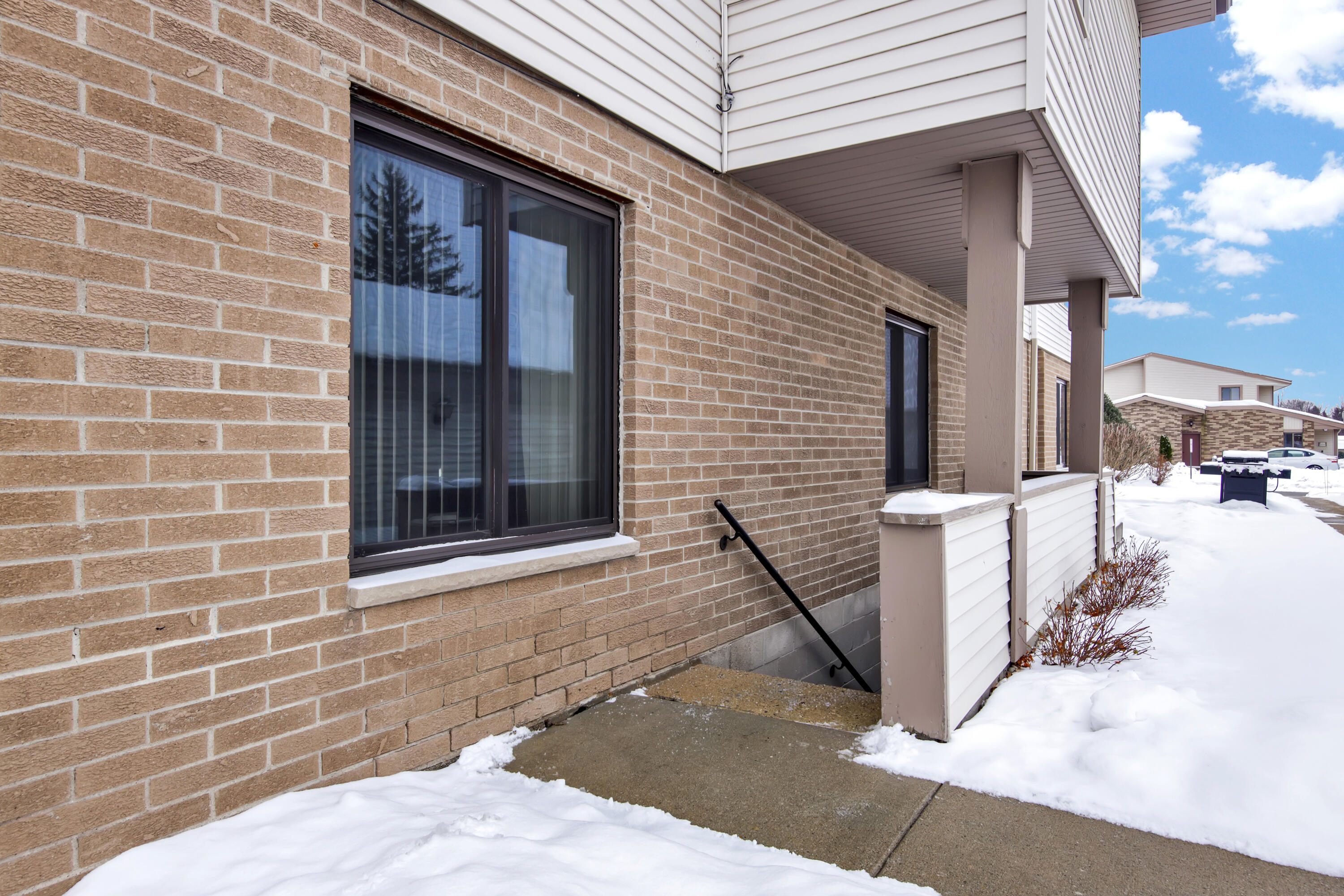 W177N9766 Riversbend Circle East Germantown, WI 53022 - Photo 21 of 25 W177N9766 Riversbend Cir E-21 (1)