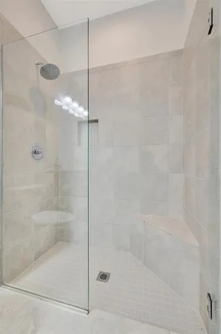 a close view of utility room with washer and dryer