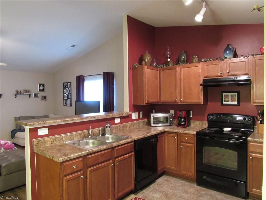 770 Petree Farm Lane Rural Hall, NC 27045 - Photo 8 of 18 Gallery Image 8