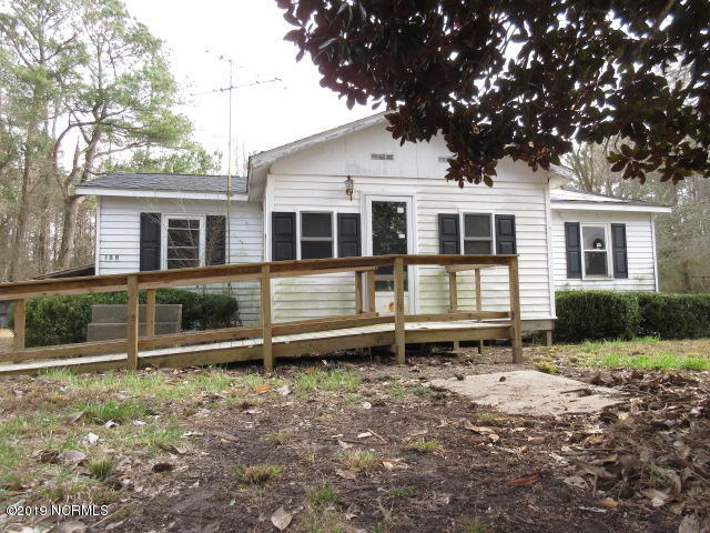150 Herring Loop Road Wallace, NC 28466 - Photo 2 of 27 Front of Home 2