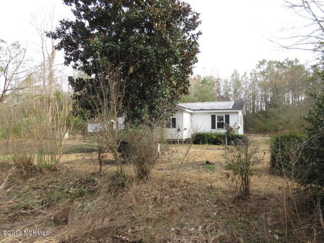 150 Herring Loop Road Wallace, NC 28466 - Photo 6 of 27 Right Side View 1