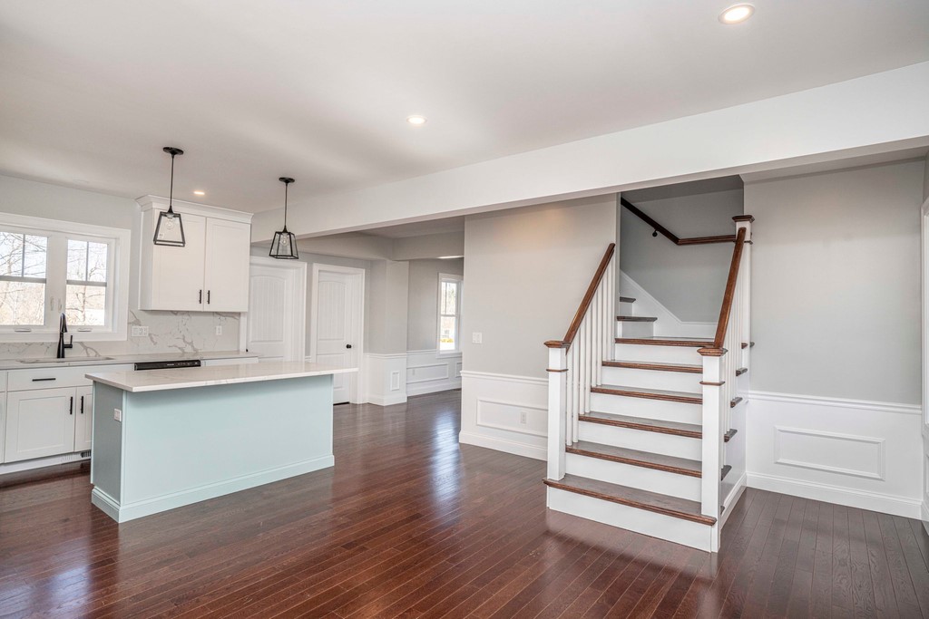 2550 East Main Road Portsmouth, RI 02871 - Photo 9 of 26 Gallery Image 9