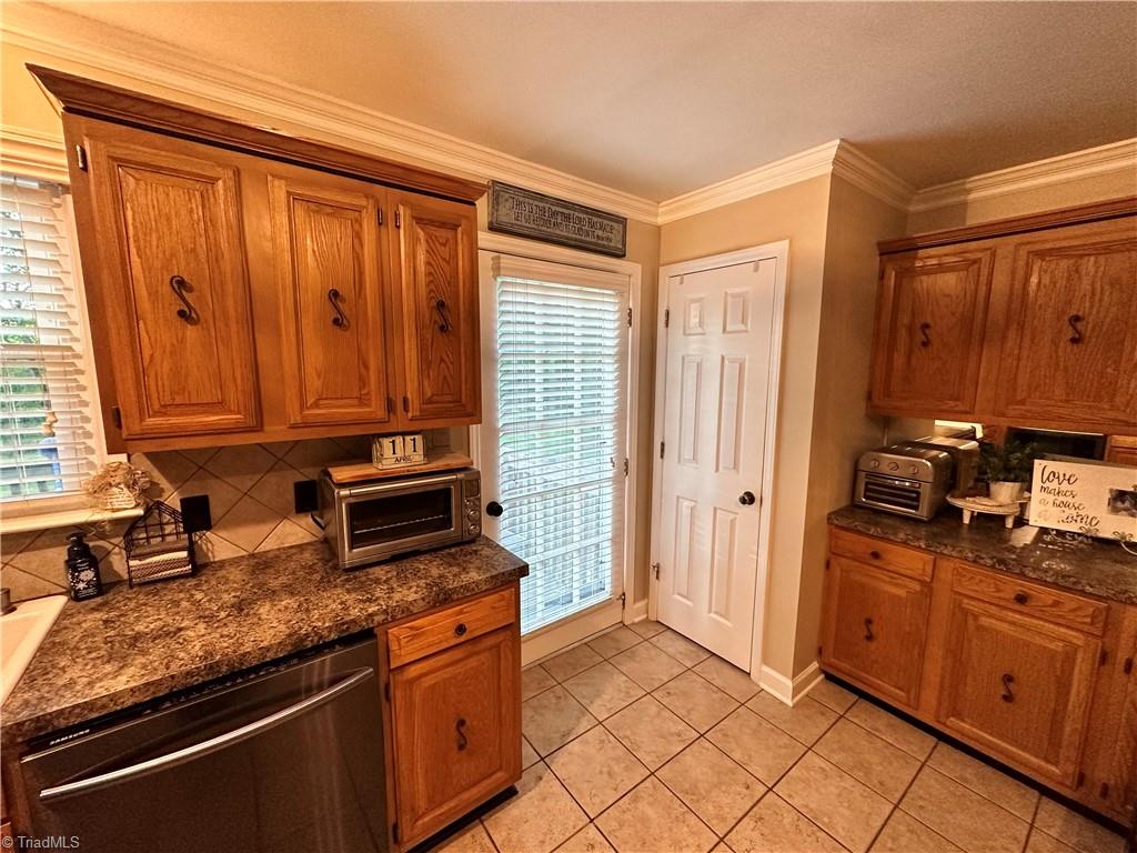 4950 Dock Davis Road Clemmons, NC 27012 - Photo 11 of 28