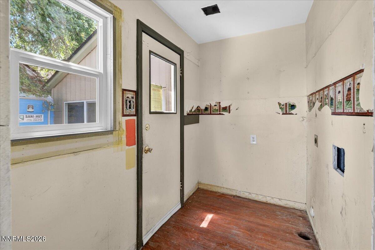 1985 Valley Road Reno, NV 89512 - Photo 14 of 25 17-DSC_0933