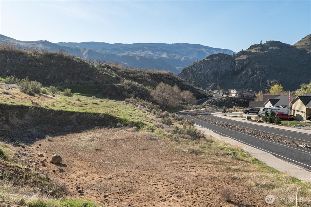 9988 Saska Way Entiat, WA 98822 - Photo 11 of 21 a view of a house with a mountain view