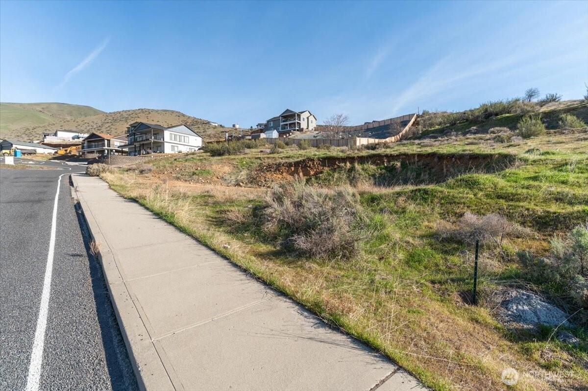 9988 Saska Way Entiat, WA 98822 - Photo 5 of 21 a view of a lake with a mountain