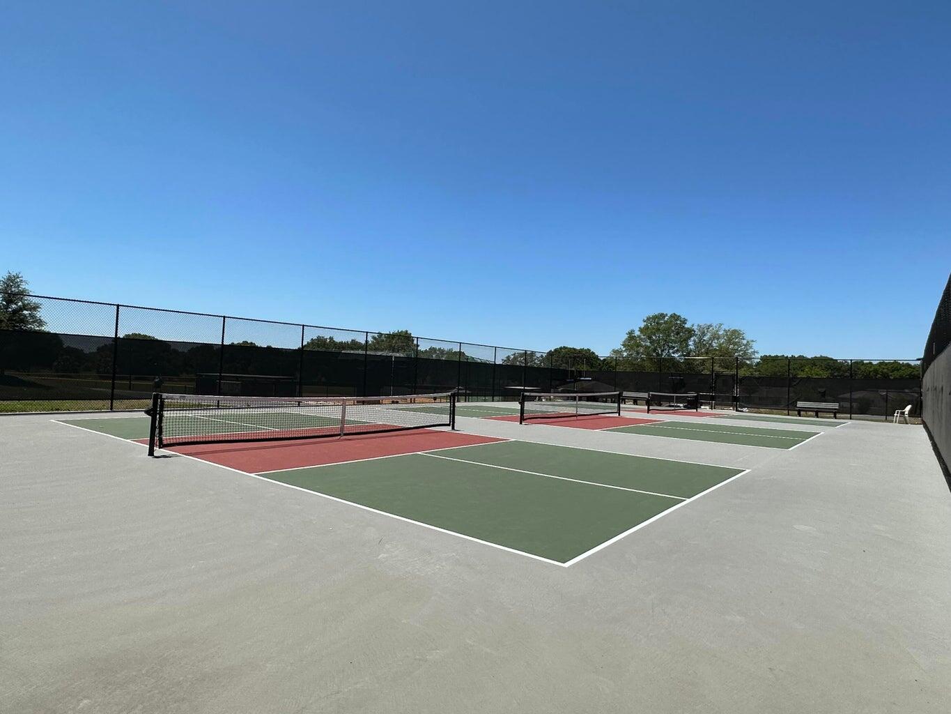 8394 Southwest 82nd Loop Ocala, FL 34481 - Photo 78 of 97 OTOW Pickleball Court