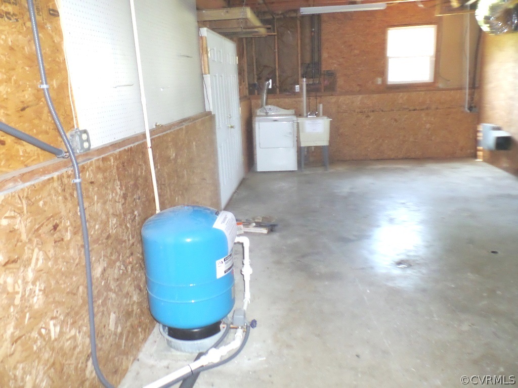 19002 Beaver Dam Road Beaverdam, VA 23015 - Photo 15 of 19 a view of a bathroom
