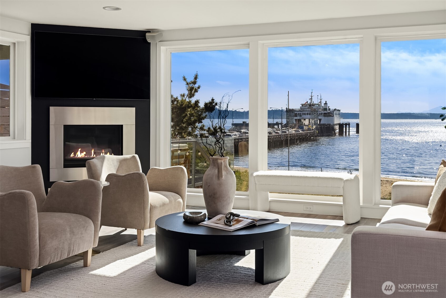 8917 Fauntleroy Way Southwest Seattle, WA 98136 - Photo 9 of 40