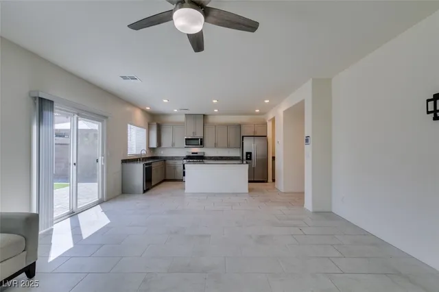 $2,890 | 7714 Duran Hbr Lane, North Las Vegas, NV 89084