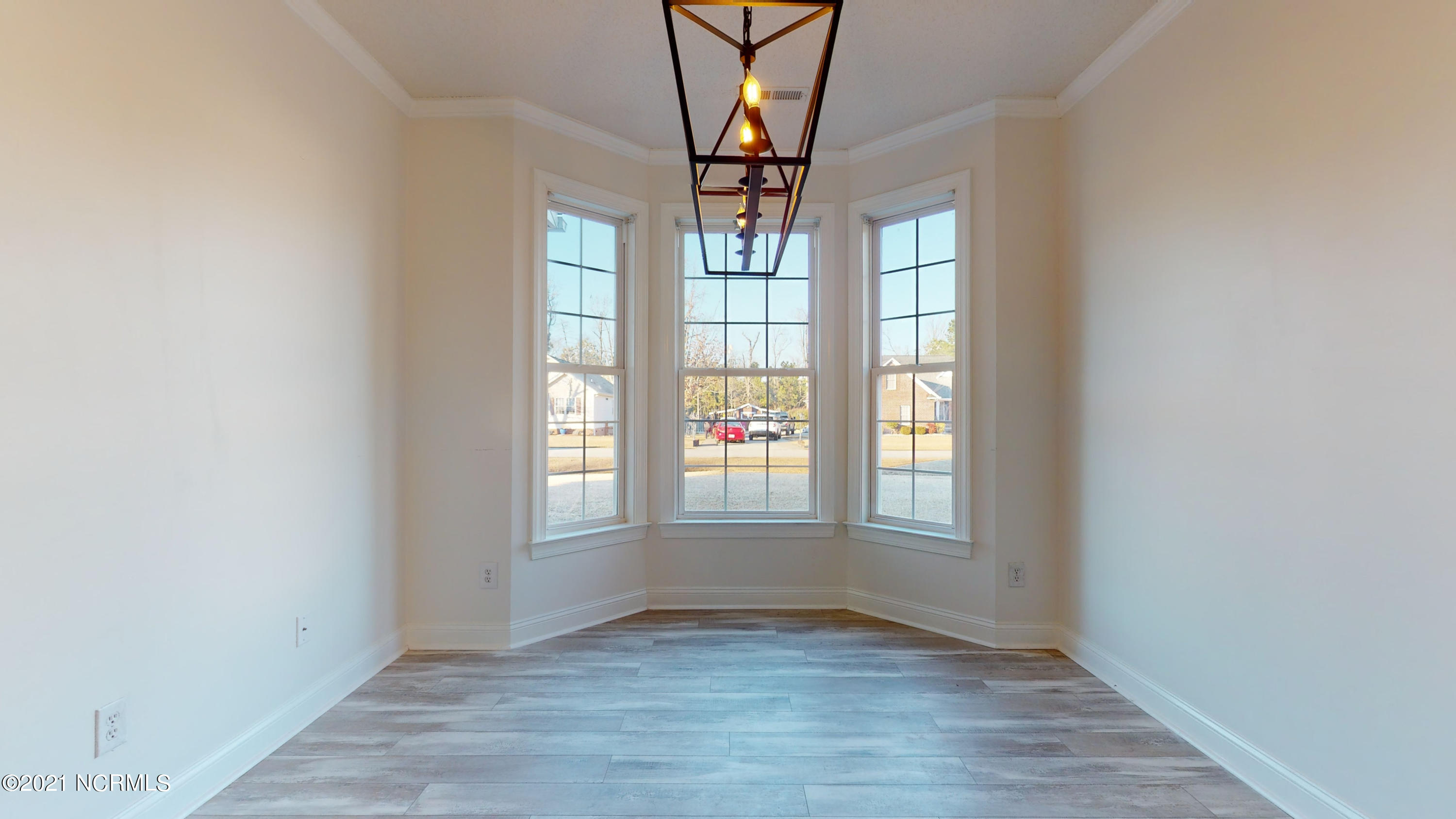 218 Riverbend Road Jacksonville, NC 28540 - Photo 11 of 62 218 Riverbend Road-42