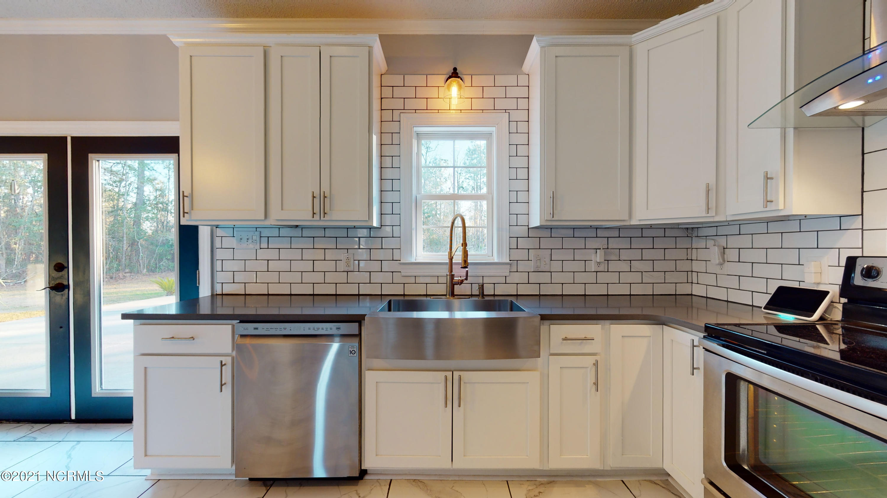 218 Riverbend Road Jacksonville, NC 28540 - Photo 18 of 62 218 Riverbend Road-33