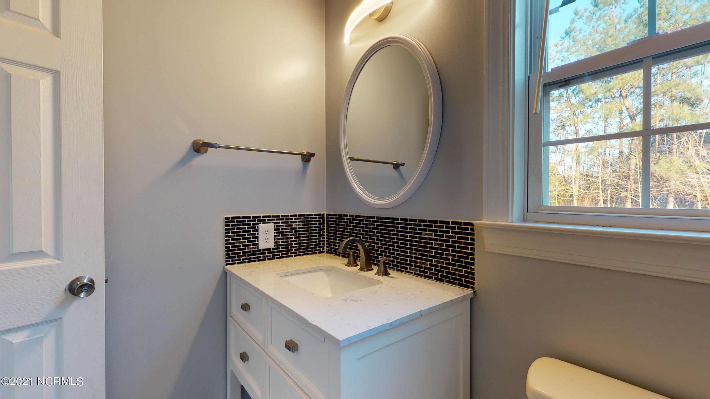 218 Riverbend Road Jacksonville, NC 28540 - Photo 28 of 62 218 Riverbend Road-44