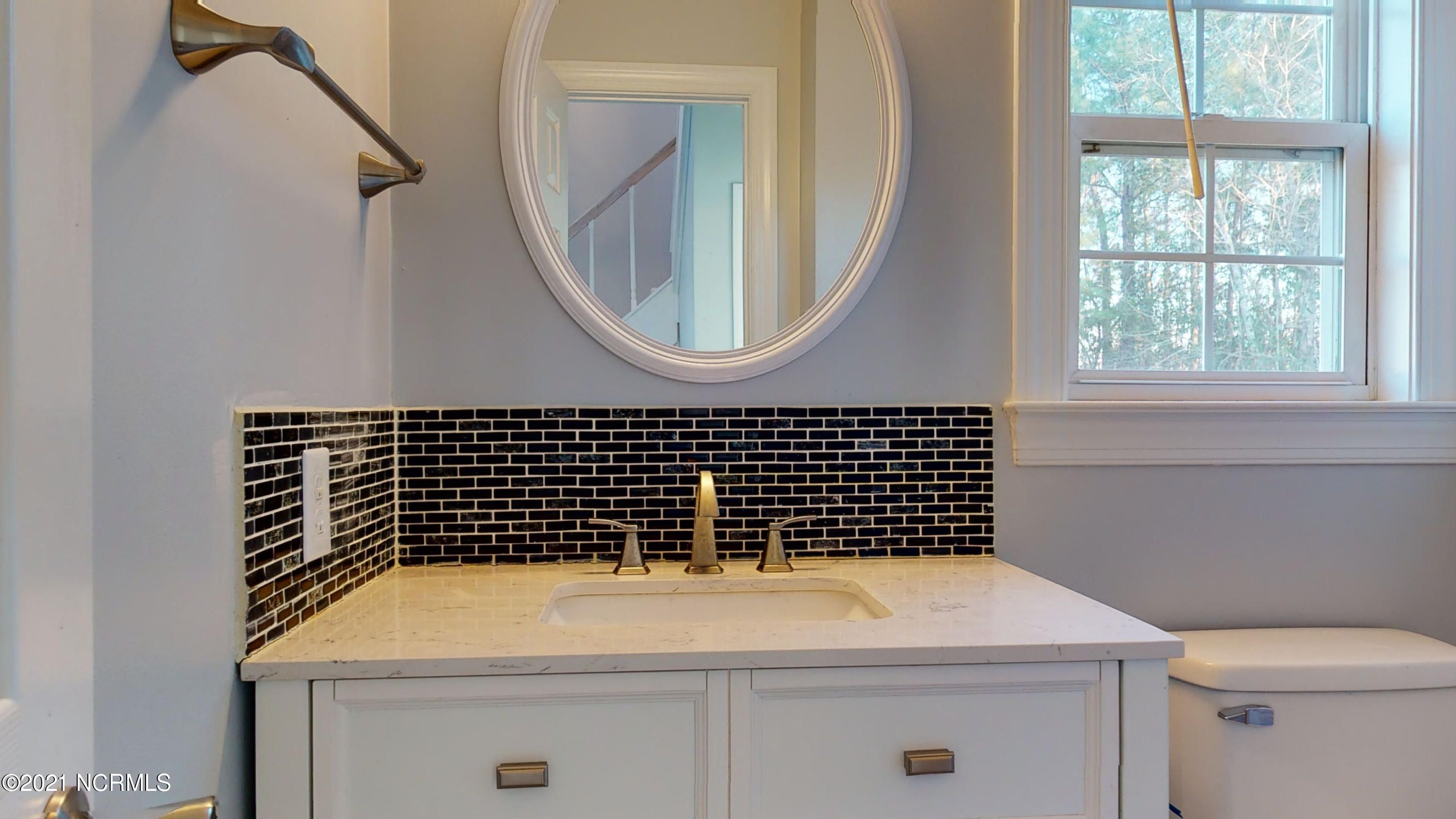218 Riverbend Road Jacksonville, NC 28540 - Photo 29 of 62 218 Riverbend Road-45