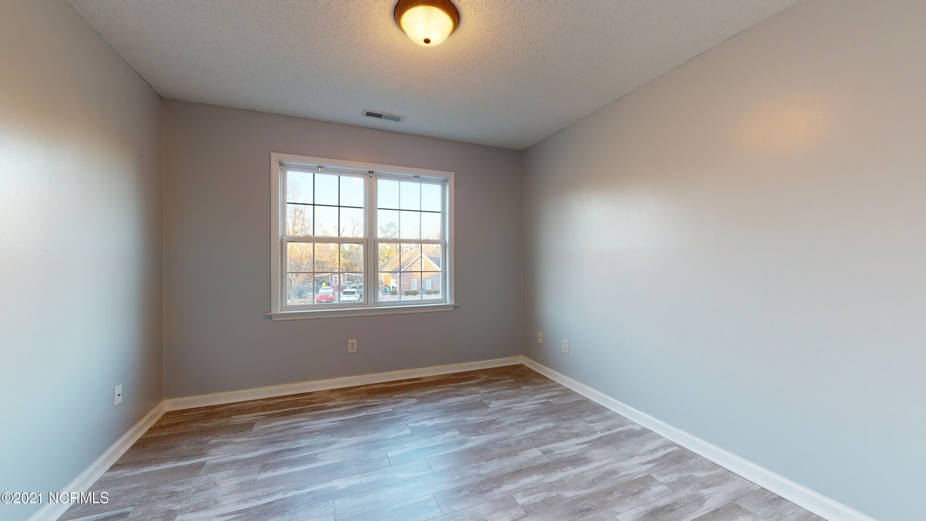218 Riverbend Road Jacksonville, NC 28540 - Photo 36 of 62 218 Riverbend Road-61
