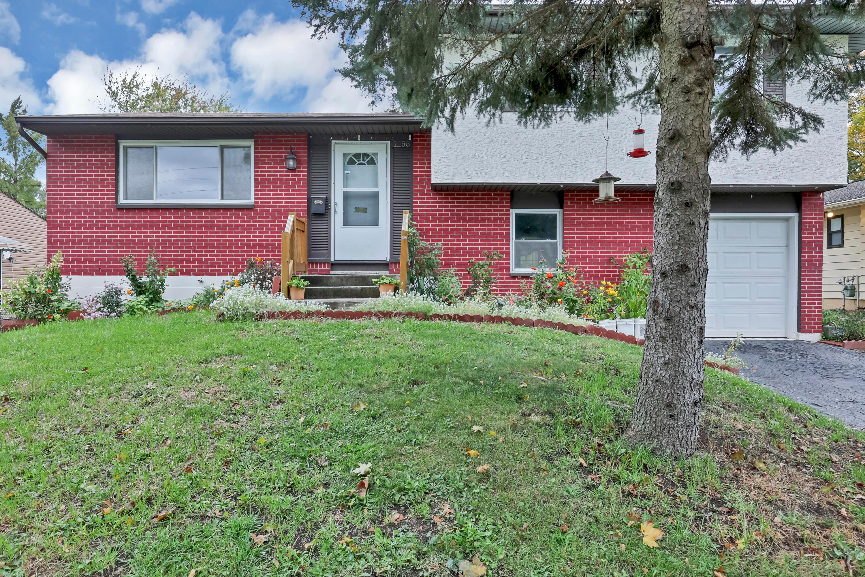 1256 Thurell Road Columbus, OH 43229 - Photo 1 of 58 Gallery Image 1