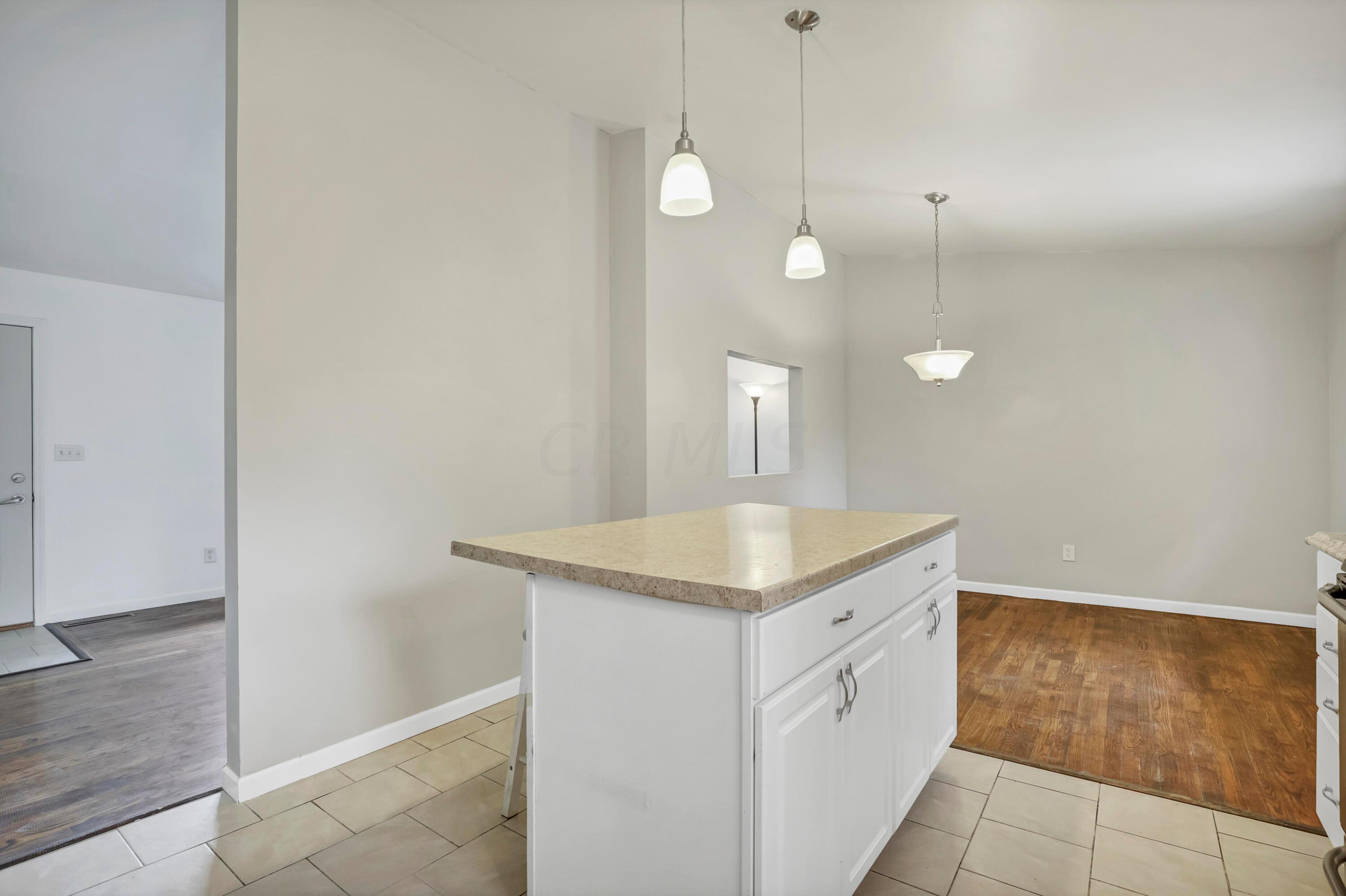 1256 Thurell Road Columbus, OH 43229 - Photo 17 of 58 Gallery Image 17
